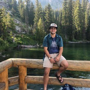 Meet your Posher, Aaron